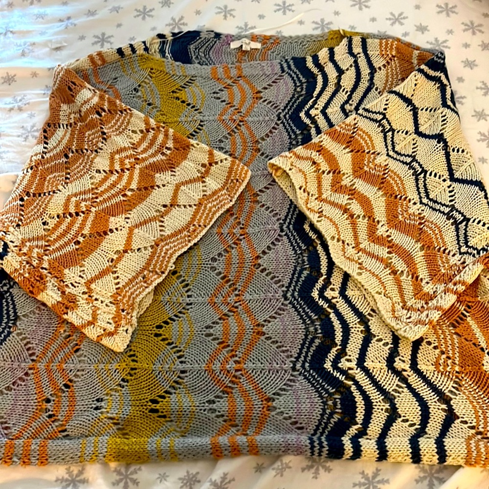 Sweater by Easel. Knitted boutique sweater. Unique in color and style.